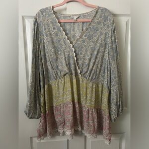 Cato floral patchwork V-neck crossover blouse in a tiered bohemian style 22/24
